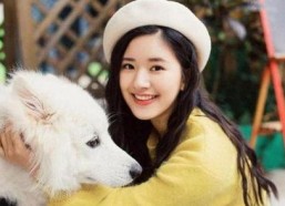 赵露思舞台秒变脸娱乐圈吃瓜,娱乐圈吃瓜群众热议不断