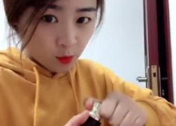 娱乐吃瓜酱美女在线观看,美女在线观看，揭秘娱乐圈幕后故事